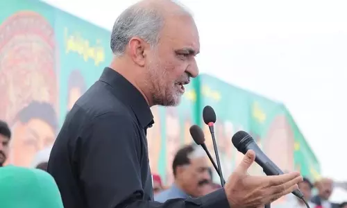 JI नेता हाफिज नईमुर्रहमान ने संवैधानिक संशोधनों और संपत्ति कुप्रबंधन की आलोचना की JI नेता हाफिज नईमुर्रहमान ने संवैधानिक संशोधनों और संपत्ति कुप्रबंधन की आलोचना की