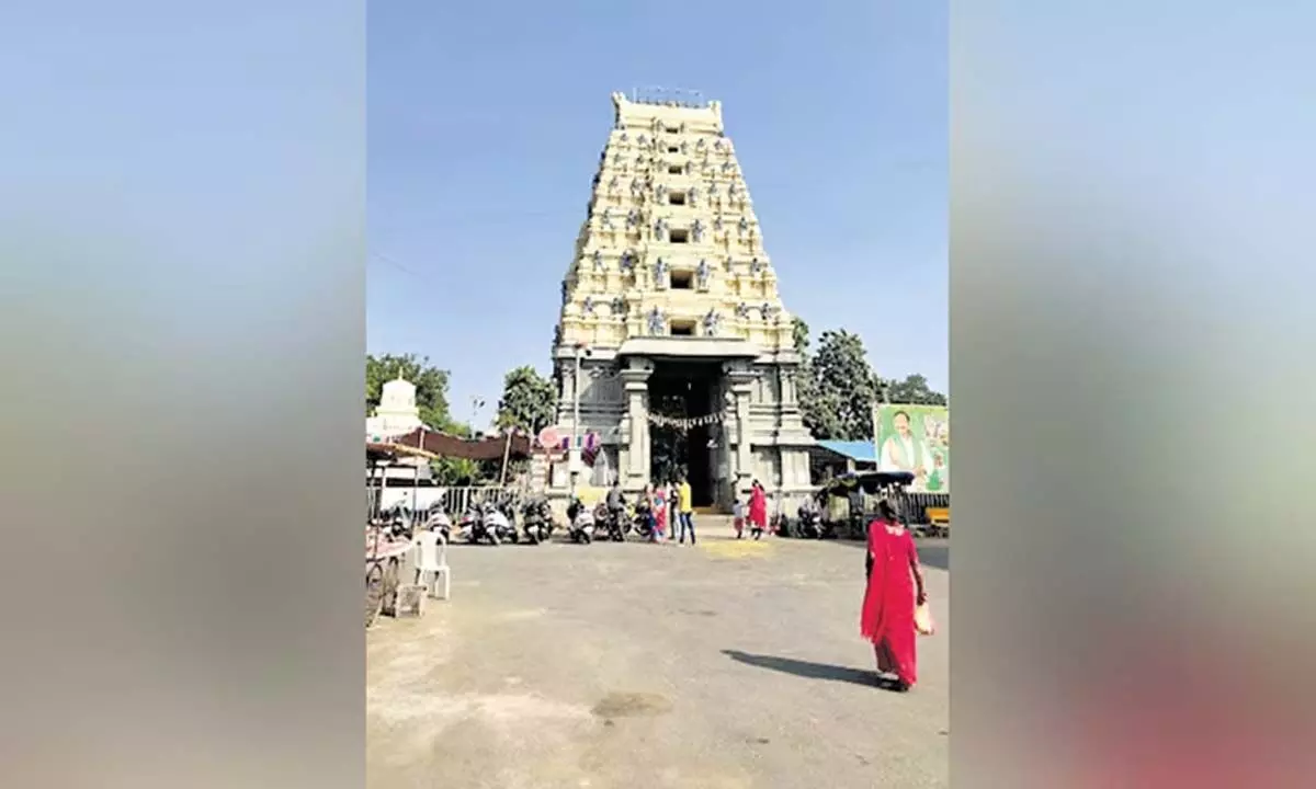 Andhra: आंध्र में अमराराम मंदिर कार्तिक मास त्योहारों के लिए सज गया