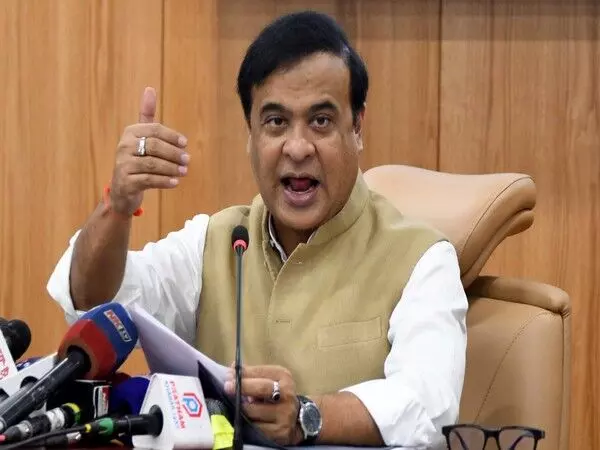 Assam CM ने भाजपा उम्मीदवार पर बांग्लादेशी कटाक्ष को लेकर कहा- कांग्रेस लोगों को खतरे में डालना चाहती है