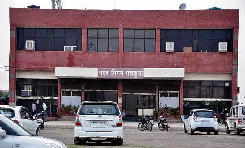 Panchkula MC चुनाव स्थगित होने के एक दिन बाद भाजपा, कांग्रेस नेताओं में तीखे तीखे हमले