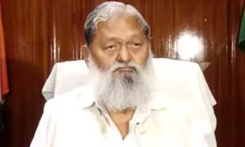 बिना नंबर का कोई भी गाड़ी सड़क पर नहीं होना चाहिए : अनिल विज