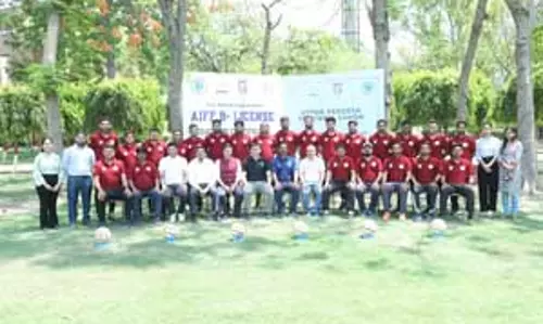 एआईएफएफ अनुसंधान और नवाचार पर रणनीतिक ध्यान केंद्रित करके भारतीय फुटबॉल को सशक्त बनाएगा एआईएफएफ अनुसंधान और नवाचार पर रणनीतिक ध्यान केंद्रित करके भारतीय फुटबॉल को सशक्त बनाएगा