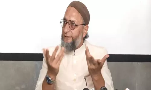 ओवैसी ने उत्तर प्रदेश मदरसा शिक्षा बोर्ड अधिनियम को बरकरार रखने के लिए SC की सराहना की ओवैसी ने उत्तर प्रदेश मदरसा शिक्षा बोर्ड अधिनियम को बरकरार रखने के लिए SC की सराहना की
