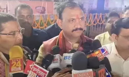 आपके पास सबूत है? मंत्री भड़क गए पत्रकारों पर