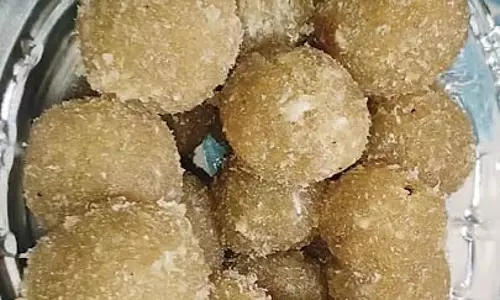 छठ के प्रसाद में हमेशा चावल के लड्डू चढ़ाए जाते