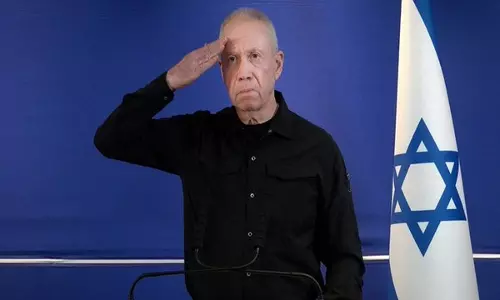 Israel PM ने विश्वास की कमी के कारण रक्षा मंत्री को बर्खास्त किया