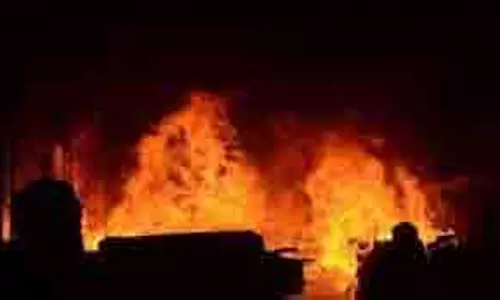 Haryana: प्लास्टिक फैक्ट्री में लगी आग, फैक्ट्री को दोबारा चालू करने की हो रही थी तैयारी Haryana: प्लास्टिक फैक्ट्री में लगी आग, फैक्ट्री को दोबारा चालू करने की हो रही थी तैयारी