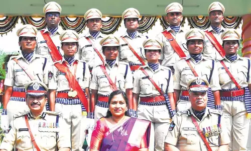 DGP: पुलिस राजनीतिक दबाव के आगे नहीं झुकेगी DGP: पुलिस राजनीतिक दबाव के आगे नहीं झुकेगी