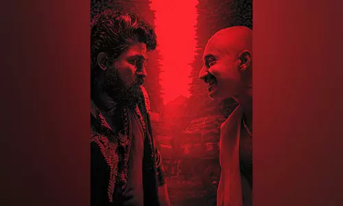 Pushpa 2 New Poster: अल्लू अर्जुन, फहाद फासिल का जबरदस्त आमना-सामना, प्रशंसकों को रोमांचित कर गया Pushpa 2 New Poster: अल्लू अर्जुन, फहाद फासिल का जबरदस्त आमना-सामना, प्रशंसकों को रोमांचित कर गया