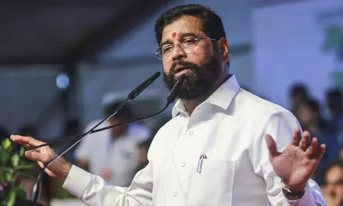 MH: कांग्रेस के पास गिरवी रखा बाला साहेब का धनुष-बाण छुड़ा लिया गया