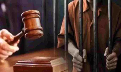 Muzaffarnagar: जिला जज की कोर्ट ने पिता के हत्यारे को सुनाई उम्रकैद की सजा Muzaffarnagar: जिला जज की कोर्ट ने पिता के हत्यारे को सुनाई उम्रकैद की सजा