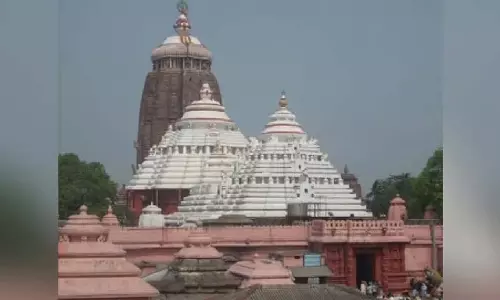 मंदिर की दीवार में दरार को लेकर BJP-BJD में तकरार मंदिर की दीवार में दरार को लेकर BJP-BJD में तकरार