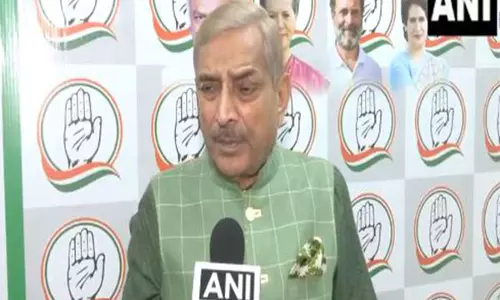 वक्फ बोर्ड के लोग संतुष्ट नहीं हैं: Congress Pramod Tiwari