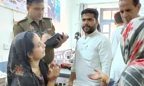 Deoband: जमीनी रंजिश के चलते दो पक्षों में चले लाठी-डंडे व धारदार हथियार Deoband: जमीनी रंजिश के चलते दो पक्षों में चले लाठी-डंडे व धारदार हथियार