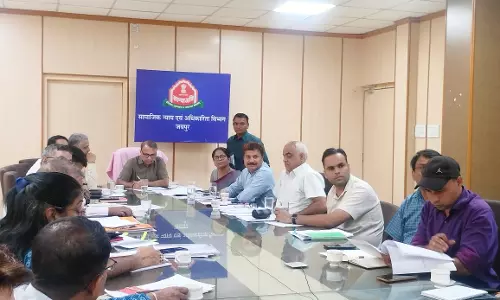 Jaipur: वीडियो कॉन्फ्रेंस के माध्यम से विभागीय योजनाओं की प्रगति की समीक्षा बैठक Jaipur: वीडियो कॉन्फ्रेंस के माध्यम से विभागीय योजनाओं की प्रगति की समीक्षा बैठक