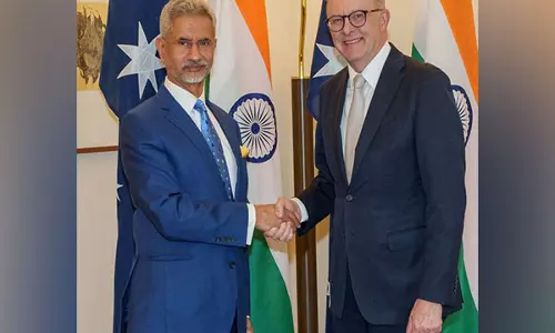 Jaishankar ने ऑस्ट्रेलियाई प्रधानमंत्री अल्बानीस से मुलाकात की Jaishankar ने ऑस्ट्रेलियाई प्रधानमंत्री अल्बानीस से मुलाकात की