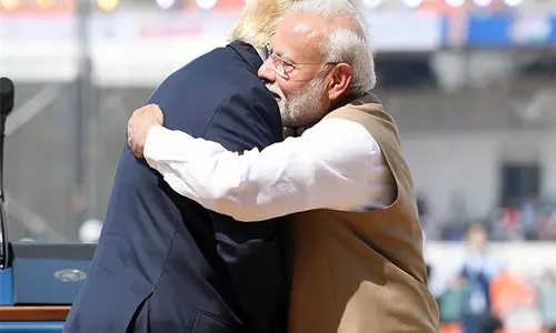 PM Modi ने अमेरिकी राष्ट्रपति चुनाव में ऐतिहासिक चुनावी जीत पर डोनाल्ड ट्रंप को बधाई दी PM Modi ने अमेरिकी राष्ट्रपति चुनाव में ऐतिहासिक चुनावी जीत पर डोनाल्ड ट्रंप को बधाई दी