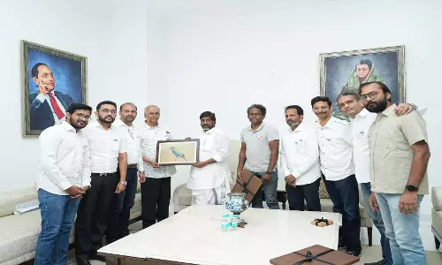 Bhatti ने तेलंगाना के पक्षियों पर पॉकेट गाइड का अनावरण किया