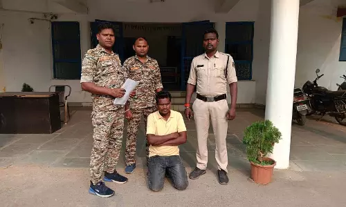 पानी भरने बोर पहुंची महिला के साथ किया अश्लील हरकतें, सनकी अरेस्ट