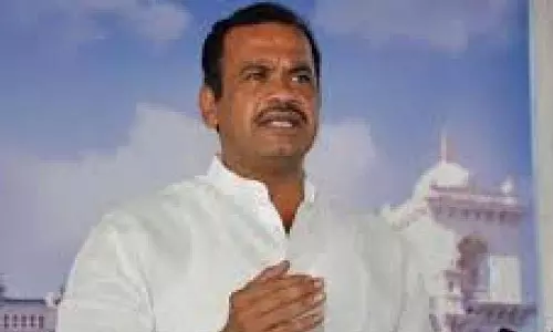 Telangana: कांग्रेस में मंत्री के करीबी सहयोगी की टिप्पणी पर हंगामा Telangana: कांग्रेस में मंत्री के करीबी सहयोगी की टिप्पणी पर हंगामा