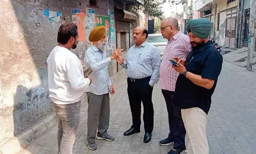 MC के अधिकारियों ने शहर में सफाई का जायजा लिया