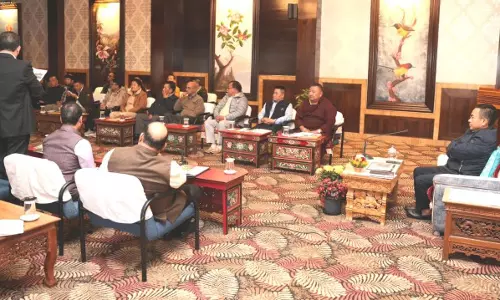 Sikkim : मुख्यमंत्री ने थोलुंग मठ में कामसेल समारोह की तैयारी बैठक की अध्यक्षता की Sikkim : मुख्यमंत्री ने थोलुंग मठ में कामसेल समारोह की तैयारी बैठक की अध्यक्षता की