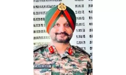 बाल ने डेल्टा फोर्स के GOC का पदभार संभाला बाल ने डेल्टा फोर्स के GOC का पदभार संभाला