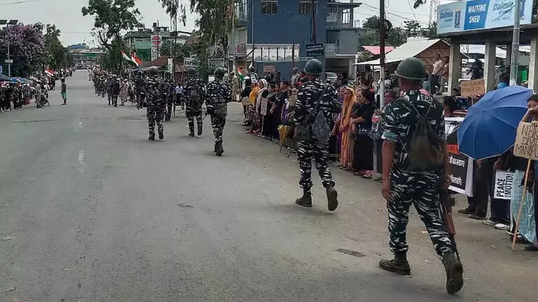 Manipur : ग्रामीणों द्वारा हवाई हमलों की तैयारी के बीच फिर से गोलीबारी शुरू