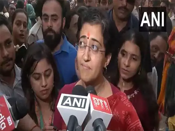 दिल्ली सरकार ने हर कोने में छठ घाट बनवाए हैं...: CM Atishi ने दी छठ पूजा की शुभकामनाएं