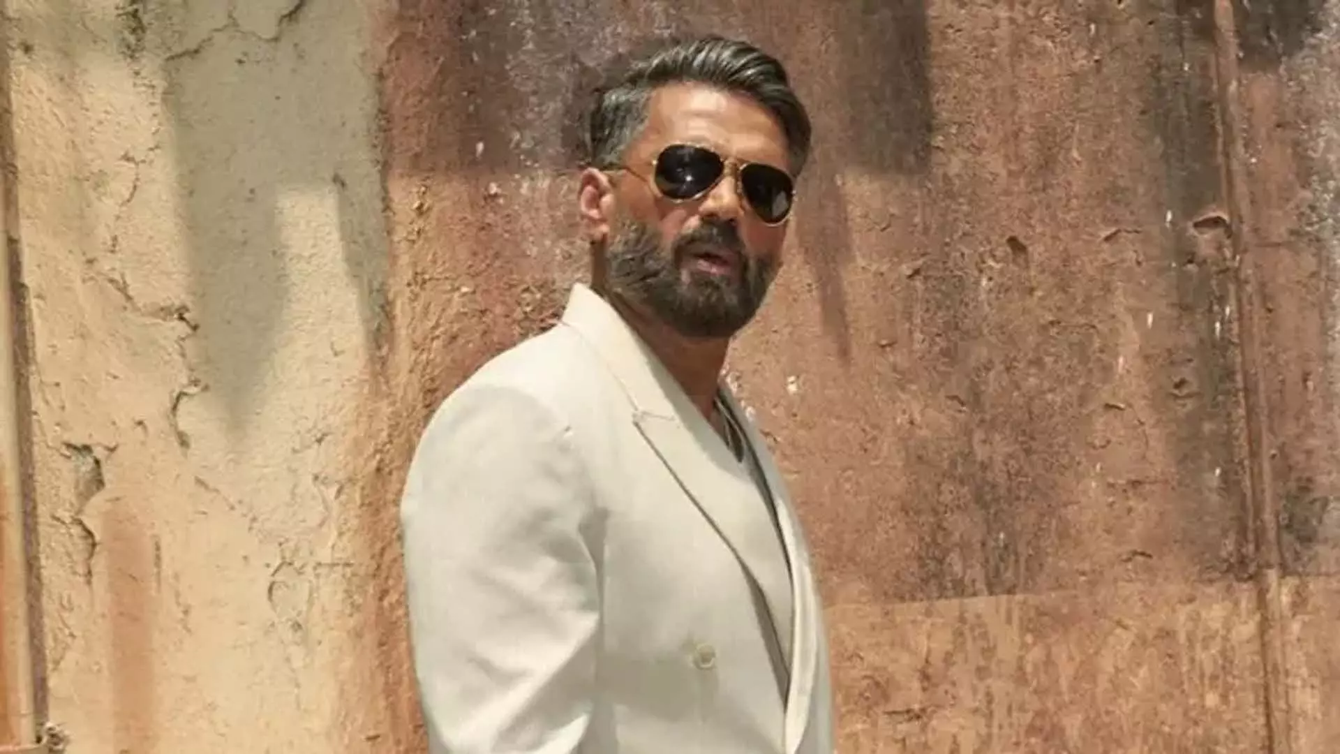 Suniel Shetty ने हंटर के सेट पर गंभीर चोट की अफवाहों को खारिज किया