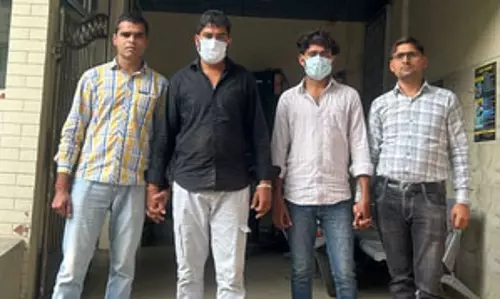 साइबर ठगी करने वाले दो शातिर गिरफ्तार साइबर ठगी करने वाले दो शातिर गिरफ्तार