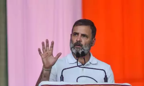 राहुल ने महाराष्ट्र में किसानों और महिलाओं के लिए बड़े सुधारों का वादा किया राहुल ने महाराष्ट्र में किसानों और महिलाओं के लिए बड़े सुधारों का वादा किया
