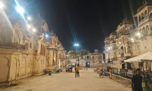 Jaipur: गलता तीर्थ पर छठ पूजा की तैयारियों को जिला प्रशासन ने दिया अंतिम रूप