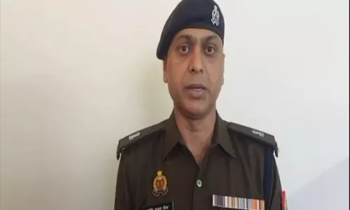 Noida में पुलिस मुठभेड़: कुख्यात लुटेरा घायल, बाइक, मोबाइल और पिस्तौल बरामद Noida में पुलिस मुठभेड़: कुख्यात लुटेरा घायल, बाइक, मोबाइल और पिस्तौल बरामद