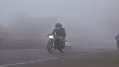 Weather: दिल्ली-एनसीआर के लोग ठंड का इंतजार , जल्द ही और गिर सकता है तापमान