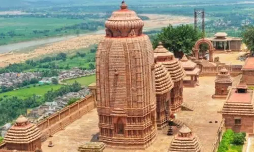 ओडिशा के तारा तारिणी मंदिर से 10 लाख रुपये के चांदी के आभूषण लूटे गए ओडिशा के तारा तारिणी मंदिर से 10 लाख रुपये के चांदी के आभूषण लूटे गए