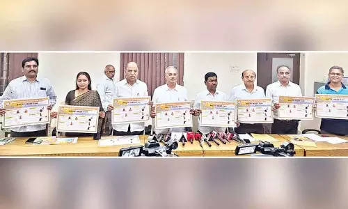 Telangana: प्रदर्शनी मैदान में हिंदू आध्यात्मिक मेला Telangana: प्रदर्शनी मैदान में हिंदू आध्यात्मिक मेला