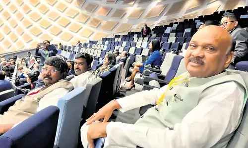 CPC में स्पीकर ने संविधान पर प्रकाश डाला CPC में स्पीकर ने संविधान पर प्रकाश डाला