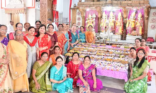Jamshedpur: जलाराम मंदिर में श्री जलाराम महिला मंडल ने लाभ पंचमी उत्सव मनाया
