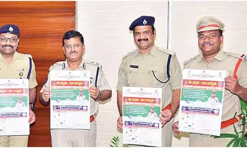 शहर के पुलिस प्रमुख ने लोगों से चोरी रोकने के लिए LHMS का लाभ उठाने का आग्रह किया शहर के पुलिस प्रमुख ने लोगों से चोरी रोकने के लिए LHMS का लाभ उठाने का आग्रह किया