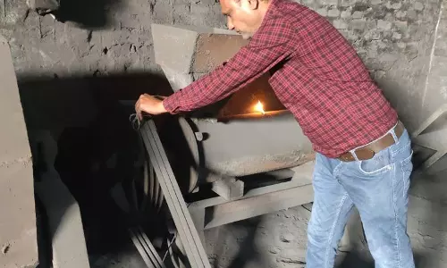 Haryana : प्रदूषण बोर्ड ने जगाधरी में अवैध रूप से चल रही दो इकाइयां सील कीं Haryana : प्रदूषण बोर्ड ने जगाधरी में अवैध रूप से चल रही दो इकाइयां सील कीं