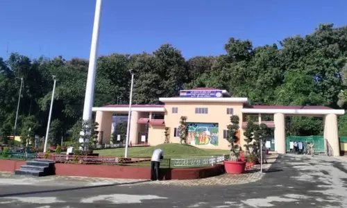 Assam : भारत-भूटान सीमा पर दर्रांगा में पहली एकीकृत चेक पोस्ट खोली गई Assam : भारत-भूटान सीमा पर दर्रांगा में पहली एकीकृत चेक पोस्ट खोली गई