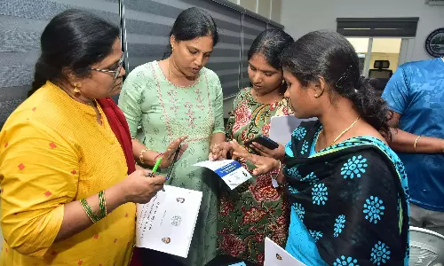 Telangana: जाति जनगणना की शुरुआत ही असमंजस से हुई