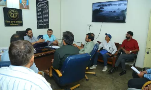 Ghaziabad: सरकार द्वारा जिला स्तर पर प्रशासन के माध्यम से जागरूकता अभियान