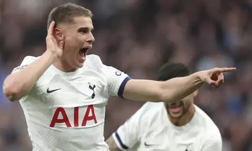 Tottenham Hotspur बनाम गैलाटसराय लाइव स्ट्रीमिंग Tottenham Hotspur बनाम गैलाटसराय लाइव स्ट्रीमिंग
