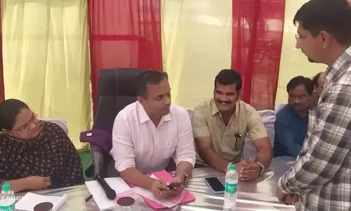 Baran: जिला कलेक्टर ने नागदा में की जनसुनवाई ग्रामीणों की समस्याओं का हो रहा त्वरित समाधान Baran: जिला कलेक्टर ने नागदा में की जनसुनवाई ग्रामीणों की समस्याओं का हो रहा त्वरित समाधान