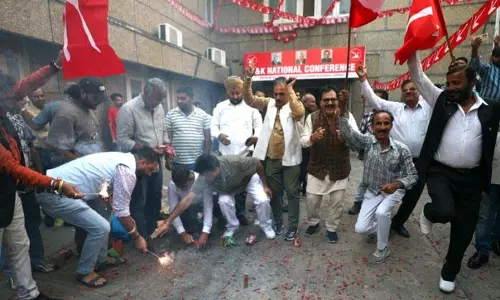 NC ने लॉस एंजिल्स में विशेष दर्जे पर प्रस्ताव पारित होने का जश्न मनाया NC ने लॉस एंजिल्स में विशेष दर्जे पर प्रस्ताव पारित होने का जश्न मनाया