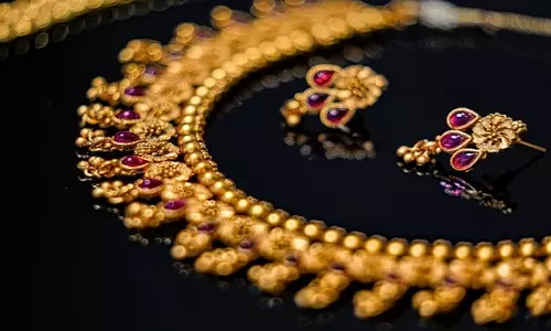 भुवनेश्वर में 22 कैरेट सोने की कीमत में 1,650 रुपये की गिरावट से उपभोक्ता खुश, यहां देखें Details