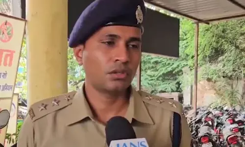रायपुर CSP VIDEO, शाहरुख खान धमकी मामले में मुंबई पुलिस ने फैजान से पूछताछ की, कहीं नहीं ले जाया गया रायपुर CSP VIDEO, शाहरुख खान धमकी मामले में मुंबई पुलिस ने फैजान से पूछताछ की, कहीं नहीं ले जाया गया
