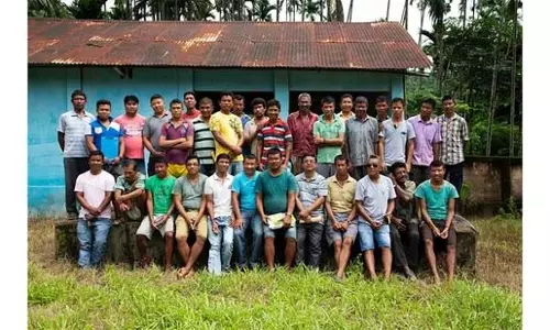 मदारीहाट: टोटो समुदाय ने TMC को समर्थन देने का वादा किया मदारीहाट: टोटो समुदाय ने TMC को समर्थन देने का वादा किया